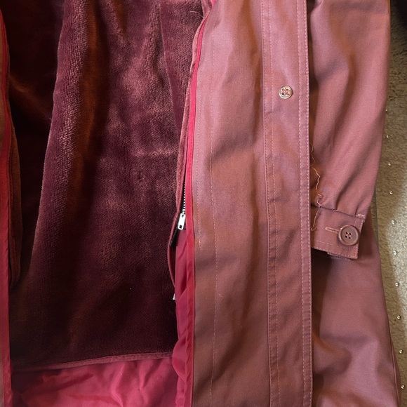 London Fog Deep Red Outerwear - Picture 4 of 8